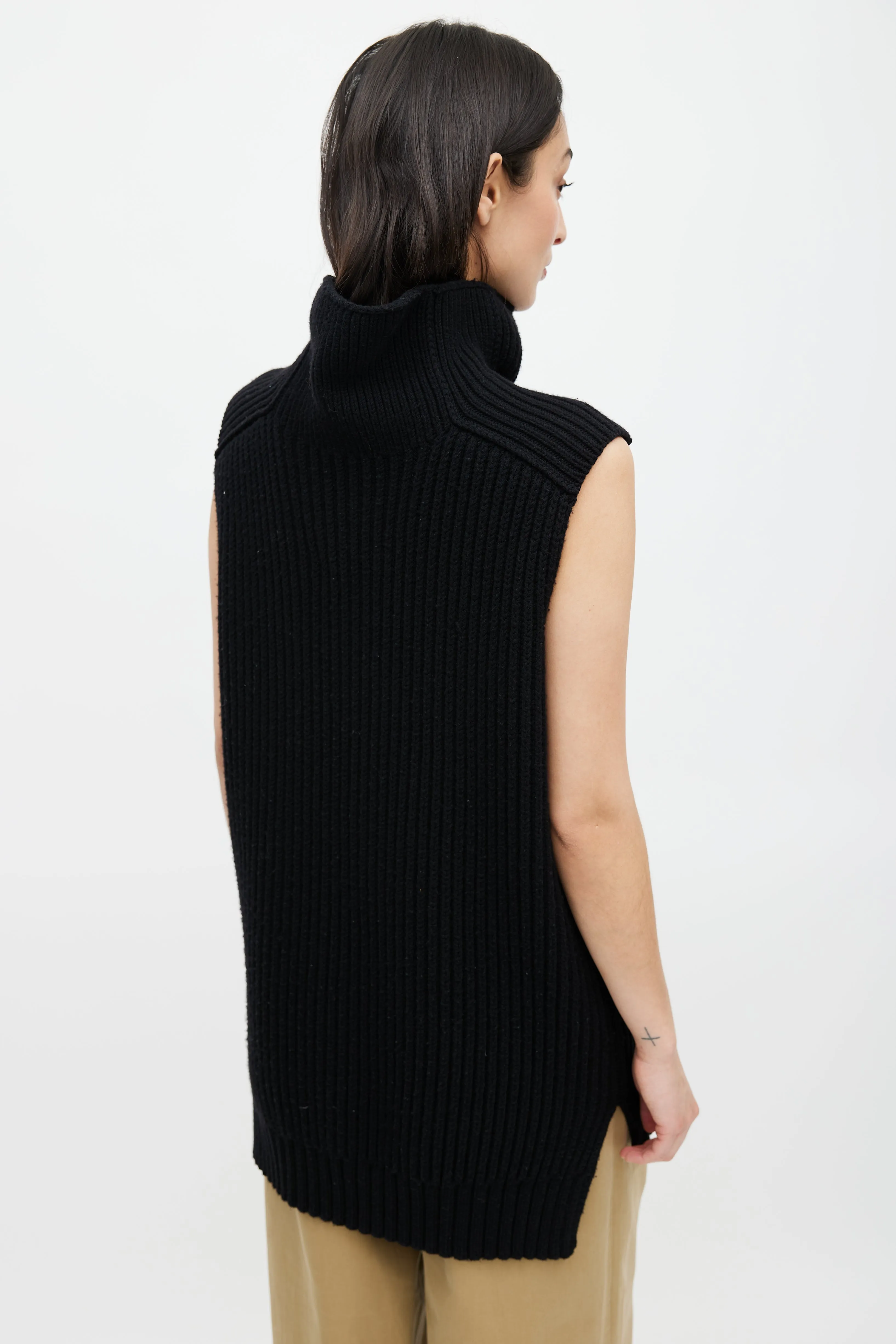 Black Wool Blend Turtleneck Ribbed Vest