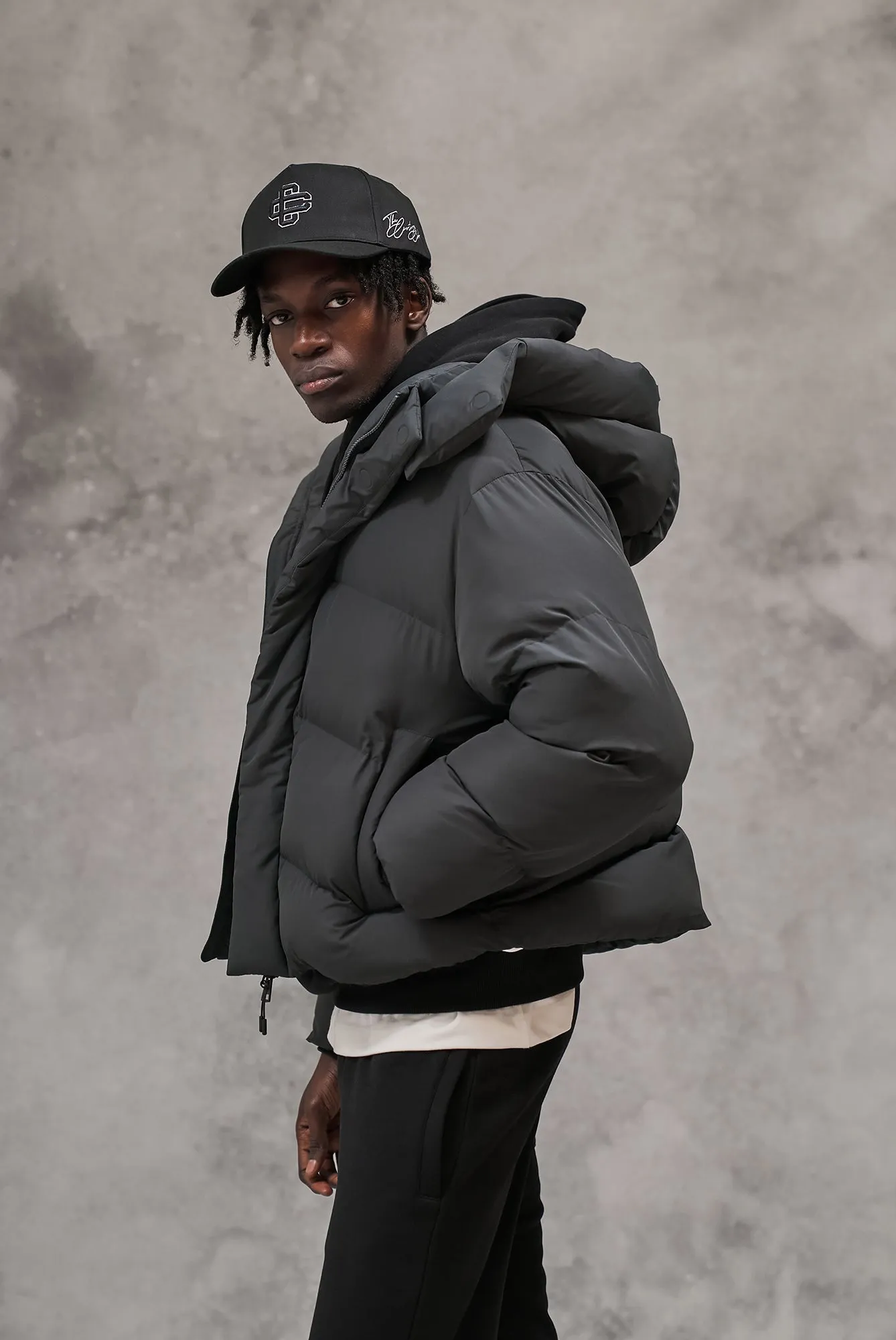 PUFFER COAT - BLACK