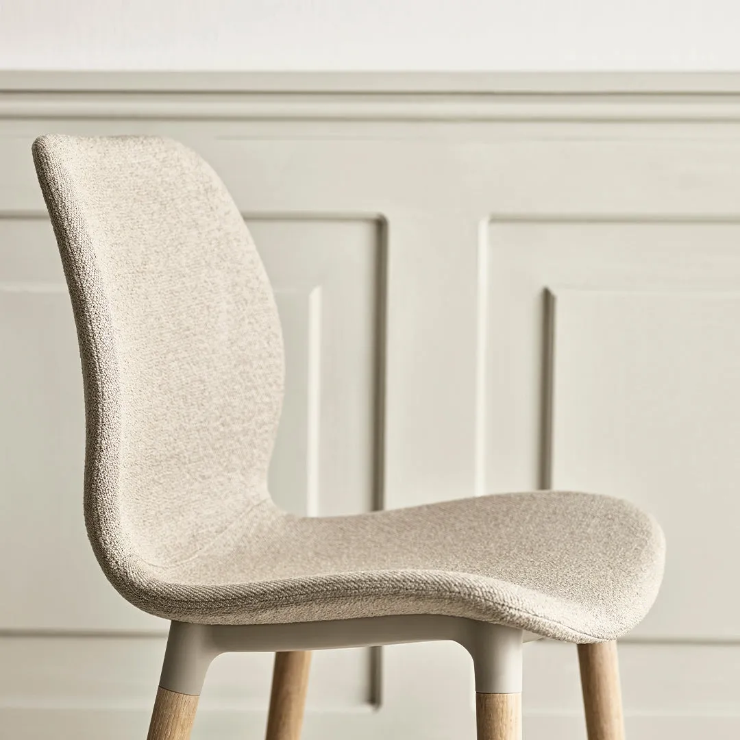 Seed Counter Chair - Upholstered - Oiled Oak Base, White Pigmented